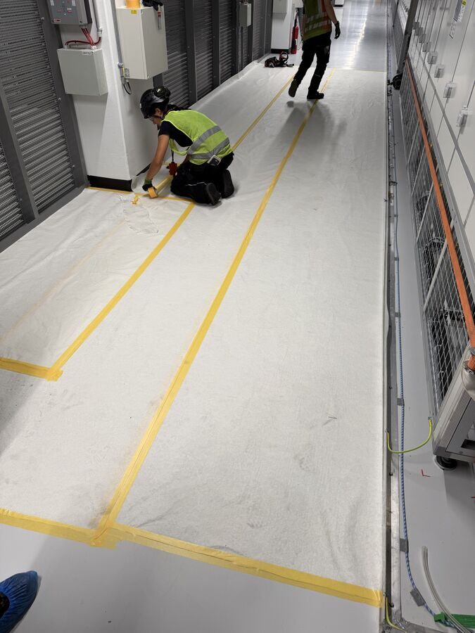 Sorgfältiger Bodenschutz vor dem ersten Maschineneinsatz