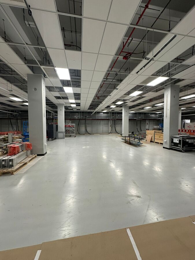 Die laservermessene Halle mit markierten Absetzpositionen