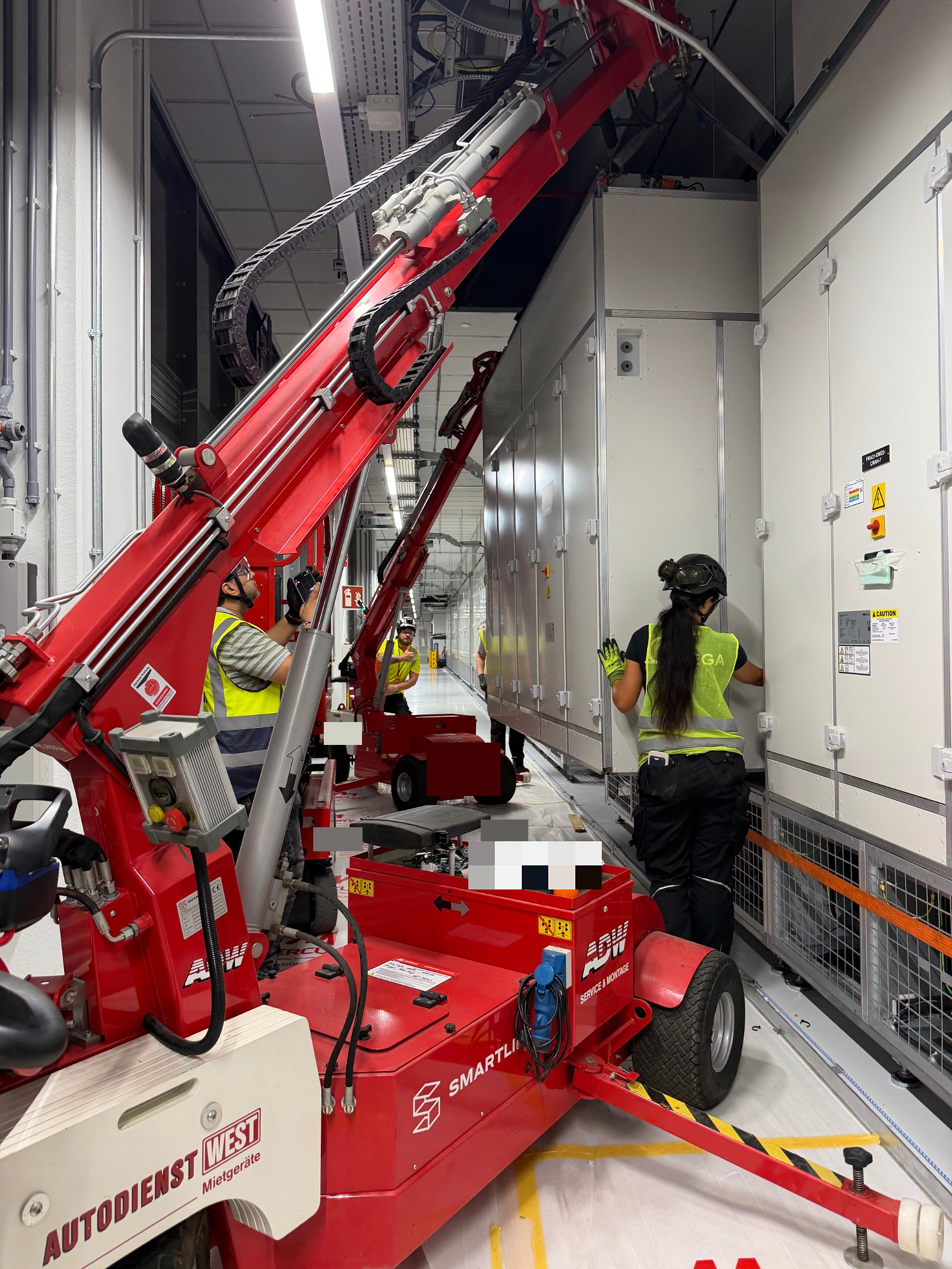 CRAH unit replacement in a live data center – unit on heavy-duty skates